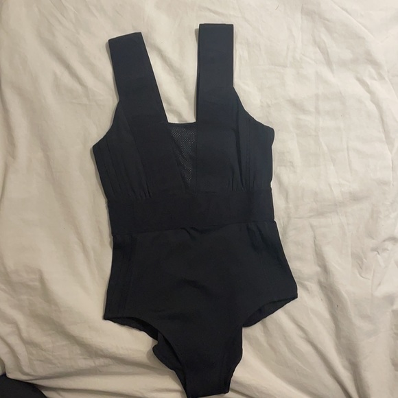 Ivy Park - black bodysuit - size xxs - Picture 2 of 4